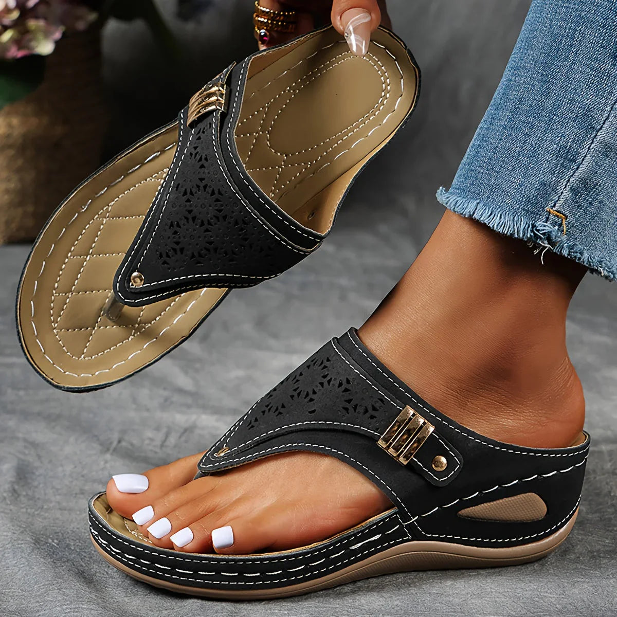 Sandales compensées Orthopédiques & Antidérapantes.