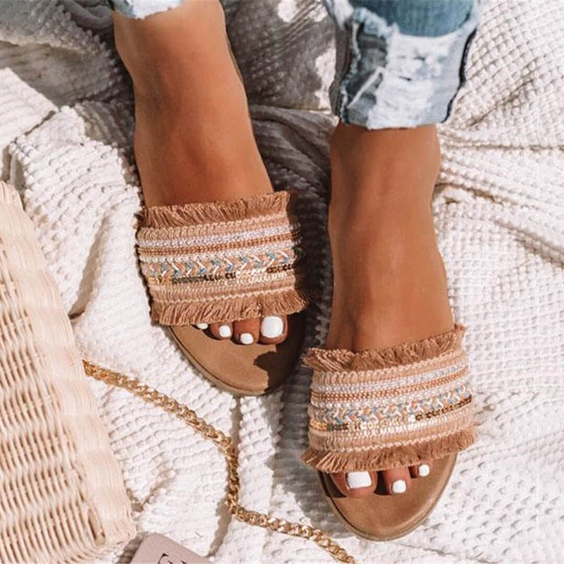 Mule bohème femme été 2026 - franges tissées artisanales plage ville tendance