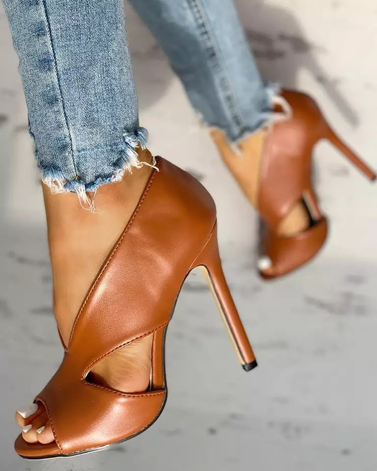 chaussures sexy à talons fins.