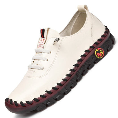 Chaussures orthopédiques souples et respirantes.