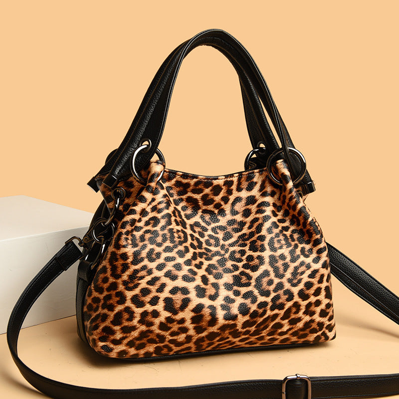 Sac bandoulière tendance pour femme.