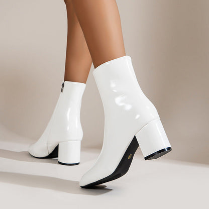Bottes à talons épais bout pointu femme.