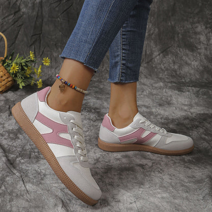 Chaussures plates à lacets color block.