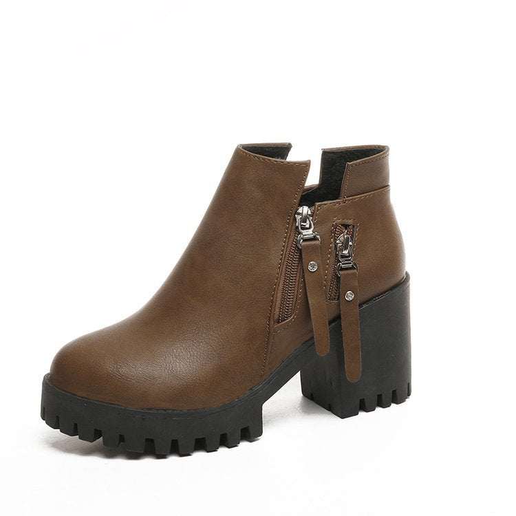 Bottines à plateforme et talons épais