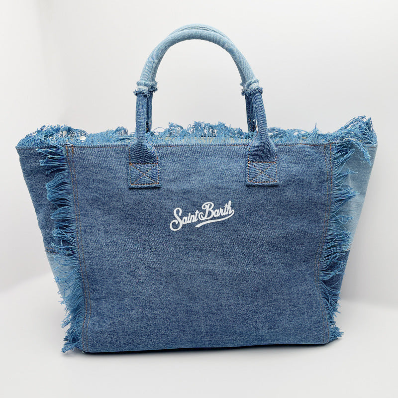Nouveau sac à main décontracté.