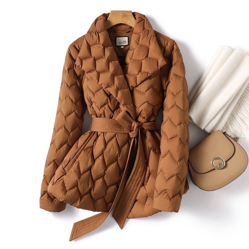 Veste d'hiver à surpiqûres ondulées avec ceinture