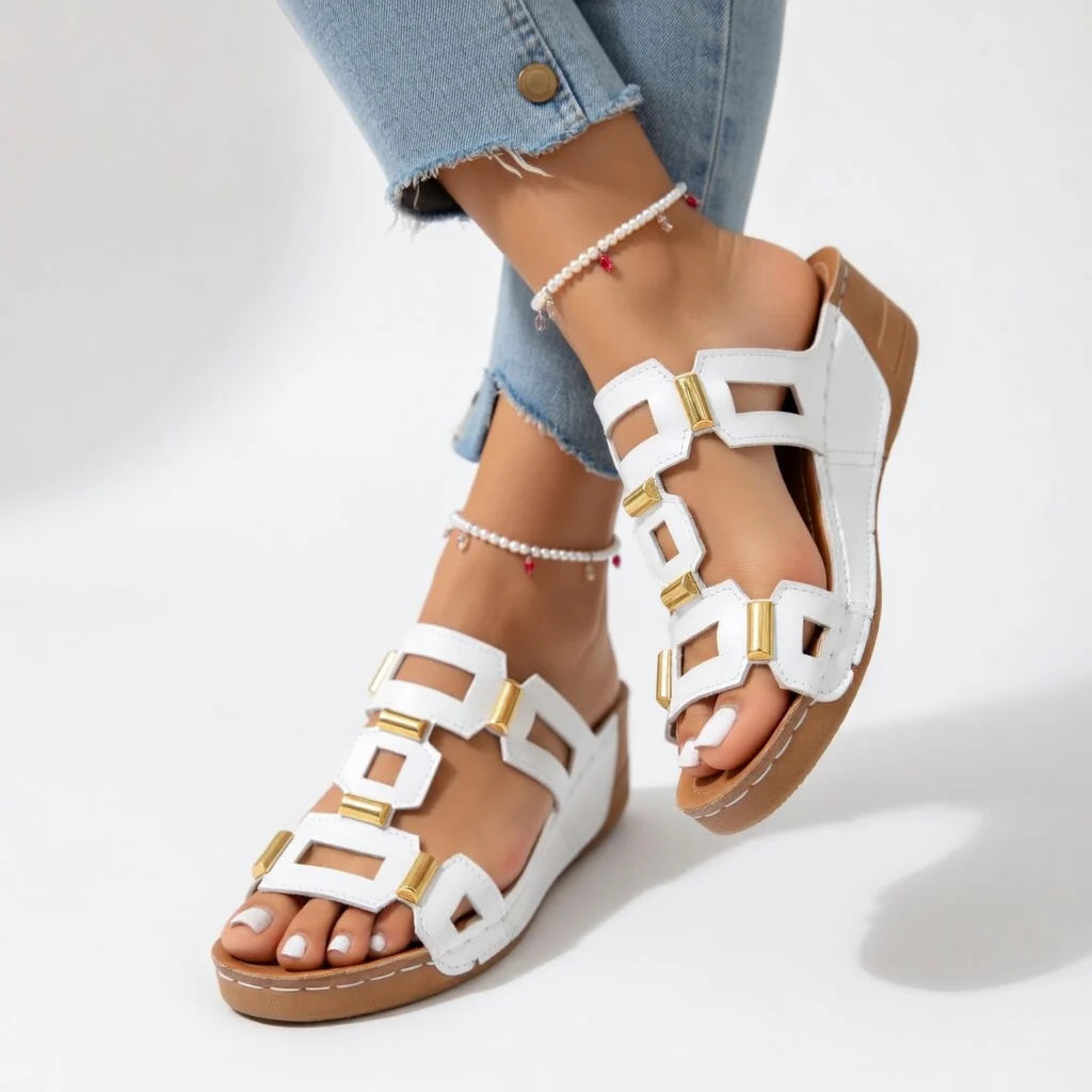 Chaussure compensée femme été 2026 - sandale rétro découpes or style tendance
