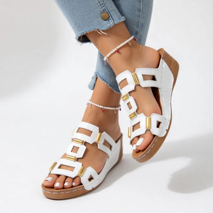 Chaussure compensée femme été 2026 - sandale rétro découpes or style tendance