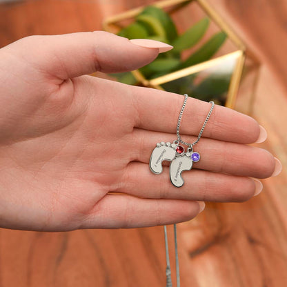 Collier « Pieds de bébé » avec pierre de naissance