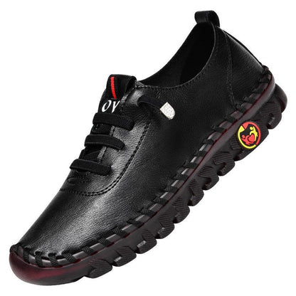 Chaussures orthopédiques souples et respirantes.