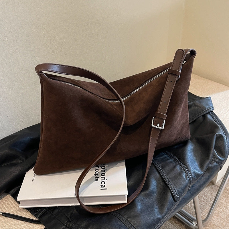 Sac de niche en daim.