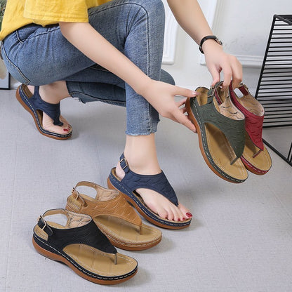 Chaussures d'été romaines rétro à clip.
