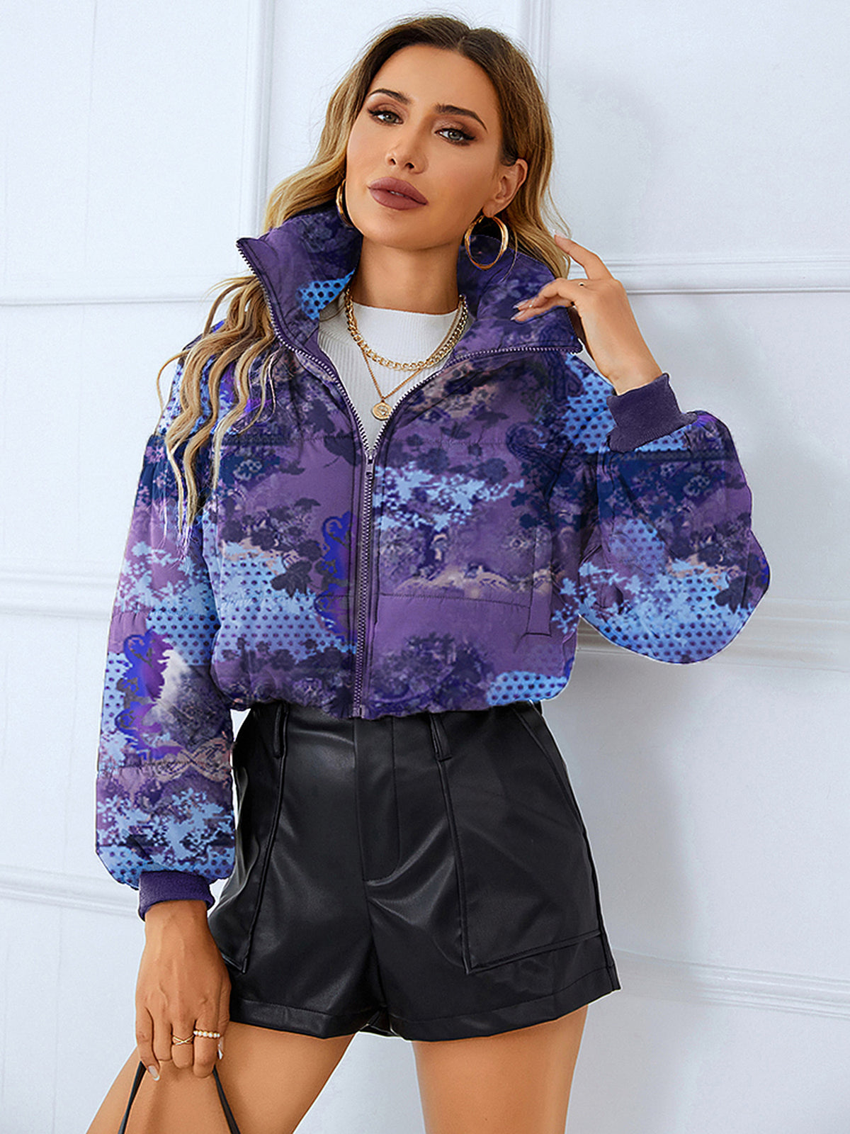 Manteau court imprimé à col